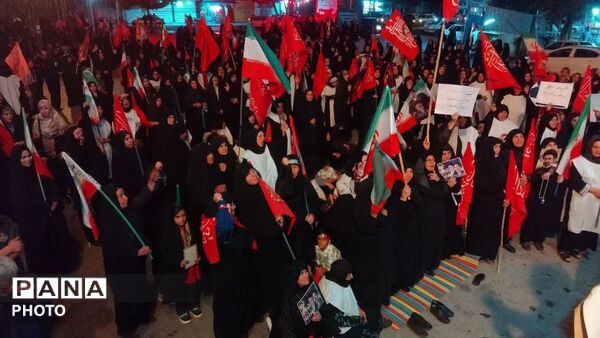 صد و پنجاه و سومین شب تجمعات «بیعت با رهبری» در نورآباد با تجدید میثاق و نماز استغاثه 