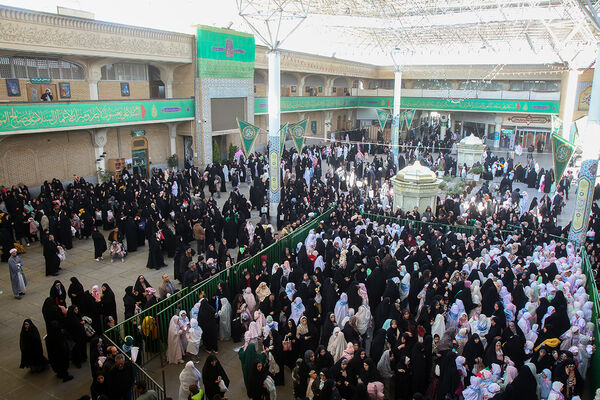 دختران، مهمان حضرت معصومه(س) شدند
