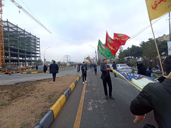 شادپیمایی مردم قم در جشن نیمه شعبان