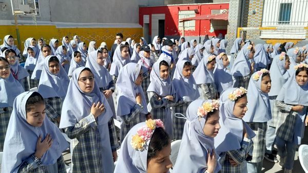 آیین نواختن " زنگ سپاس معلم "  در تربت حیدریه