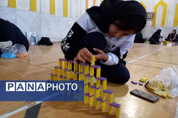 مسابقه دومینو دانش‌آموزان دختر مقاطع ابتدایی و متوسطه ناحیه سه شیراز 