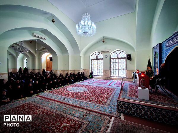 اجتماع خواهران خورشید در زیارتگاه شهید آیت‌الله مدرس (ره)