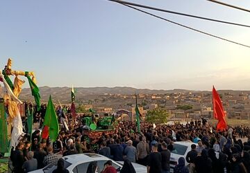 طنین نوای"یا ابولفضل" در سوگ علمدار دشت کربلا،برزنون غرق در ماتم تاسوعا