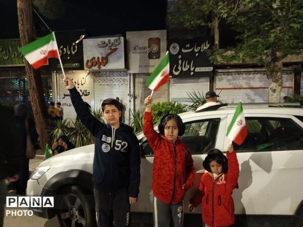 حضور پرشور کودکان و نوجوانان در قلب نیشابور 