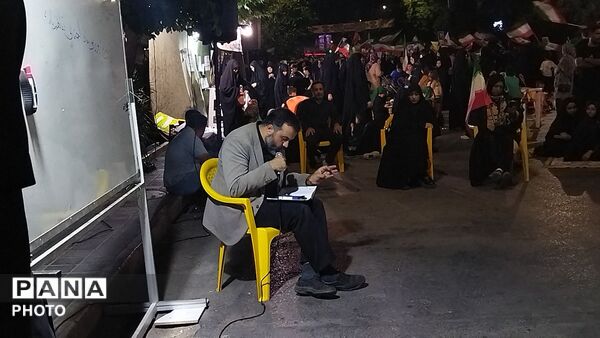 موکب کافه گفتگوی حسینیه امام خمینی در صد و هفتمین شب از اجتماعات مردمی 