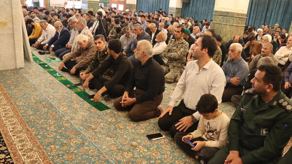 نماز جمعه سیاسی دشمن شکن بندپی شرقی با حضور نوجوانان و جوانان بسیجی
