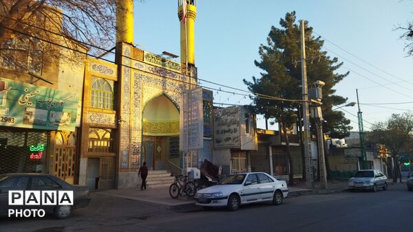 جزء خوانی قرآن کریم با حضور نسل  z در مسجد الرضای نیشابور 