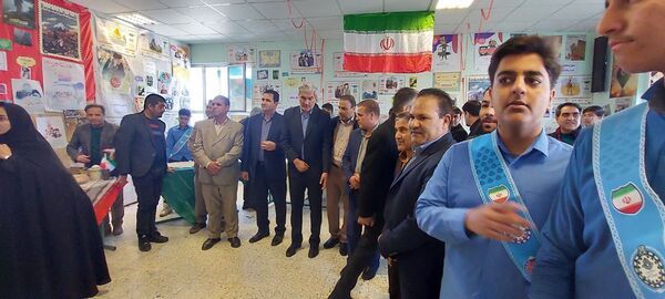 بازدید مدیران آموزش و پرورش محولات از دبیرستان مرحوم اسماعیلی 