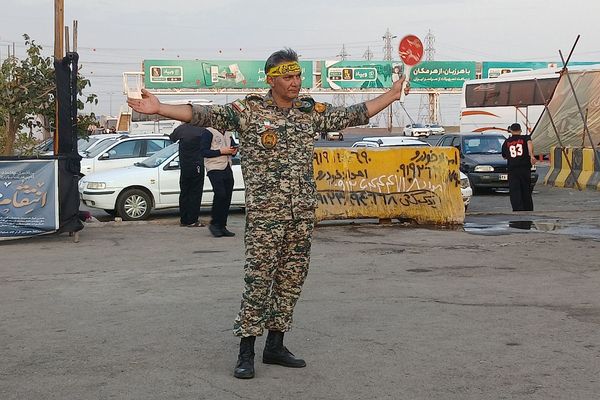 برپایی موکب «عشاق الحسین(ع)» سازمان دانش‌آموزی شهرستانهای تهران در مسیر زائران اربعین