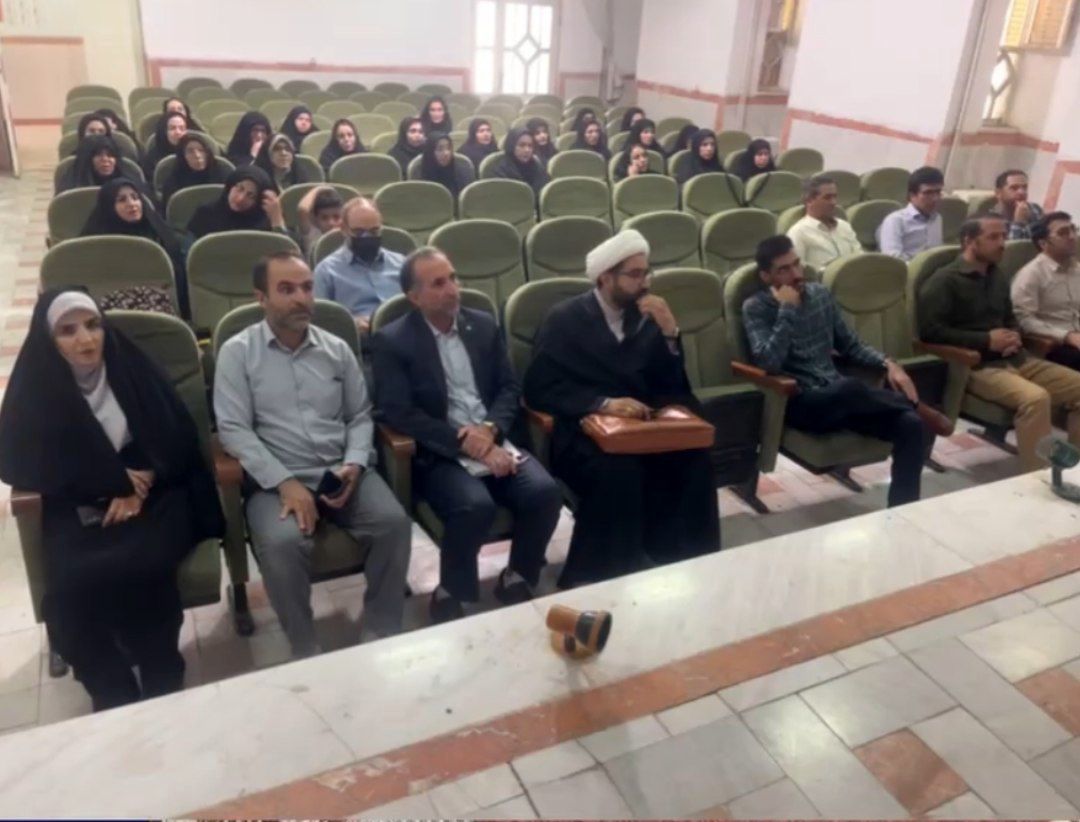 برگزاری کارگاه استانی نماز در نورآباد لرستان با هدف پرورش حس مذهبی در دانش‌آموزان