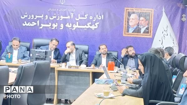 برگزاری جلسه اداره‌کل با حضور شورای معاونین و تشکل ها به مناسبت هفته بسیج