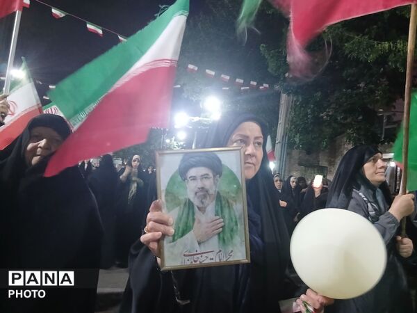 خیابان‌های البرز در اجتماعات شبانه جلوه‌گاه وحدت امت اسلامی 
