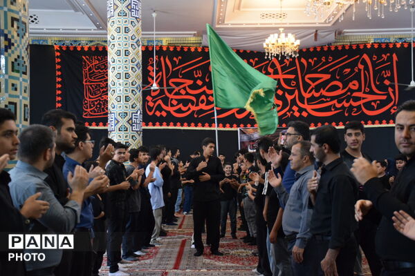 ترویج فرهنگ عاشورایی در آیین «احلی من العسل» زرقان