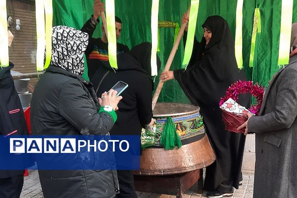 مراسم پخت سمنو در مدرسه حضرت ولیعصر(عج) ناحیه یک شهرری