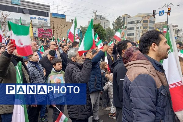 تجدید میثاق مردم ولایتمدار قرچک در راهپیمایی ۲۲ بهمن