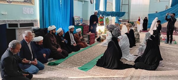 مراسم شبی با نهج البلاغه در اعتکاف مسجد جامع روستای نقاب خلیل آباد