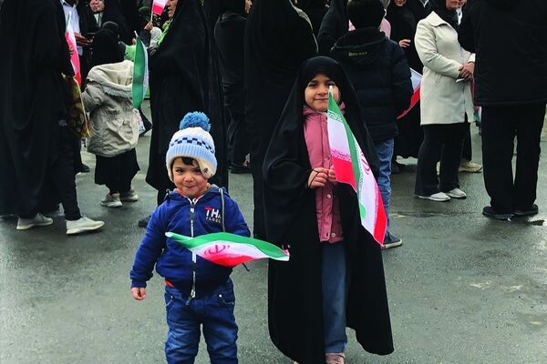 22بهمن در اسلامشهر؛ خیابان‌ها در آغوش انقلاب