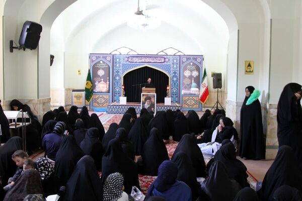 اجتماع خواهران خورشید در زیارتگاه شهید آیت‌الله مدرس (ره)