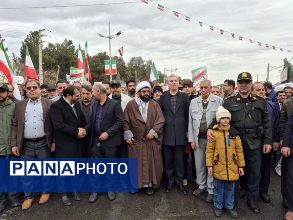 برپایی ایستگاه کوچ به مناسب سالگرد پیروزی اقلاب اسلامی ایران