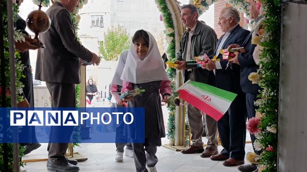 جشن شکوفه‌ها در ملکان؛ استقبال گرم از نوگلان دبستانی