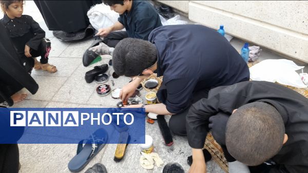 حال و هوای صحن و سرای رضوی در ایام سوگواری اباعبدالله الحسین (ع)