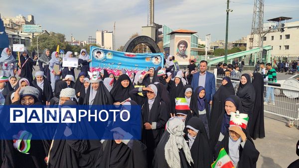 راهپیمایی یوم الله 13 آبان در مشهد مقدس 