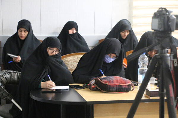 دومین نشست واسطین ازدواج در قم 