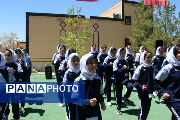 المپیاد ورزشی در دبستان غیرانتفاعی امام صادق(ع) شهرکرد