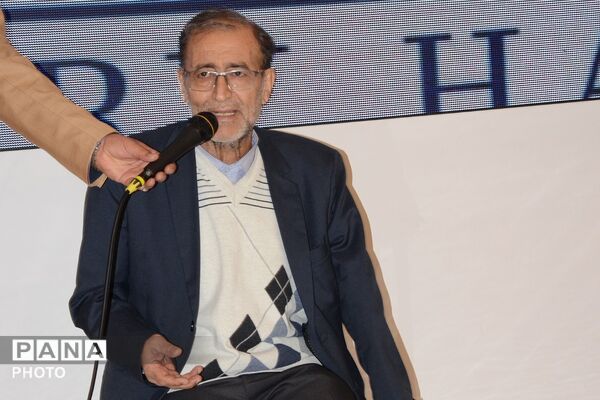 مراسم بزرگداشت و تکریم مقام و منزلت معلمان چهاردانگه
