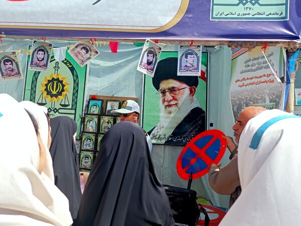 بازدید دانش آموزان دبستان سمیه از کنگره ملی شهید مدرس