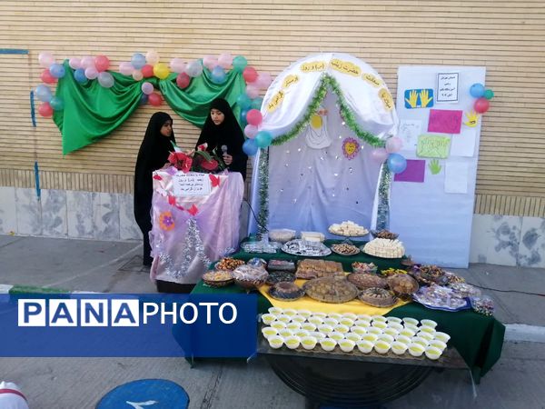 جشن ولادت حضرت زینب(س) و بزرگداشت روز پرستار در دبستان تکتم