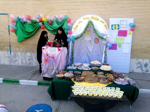 جشن ولادت حضرت زینب(س) و بزرگداشت روز پرستار در دبستان تکتم