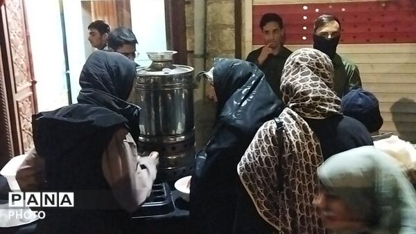 گذری بر فعالیت موکب مدرسه علمیه گلشن در چهل و هشتمین شب از اجتماعات 