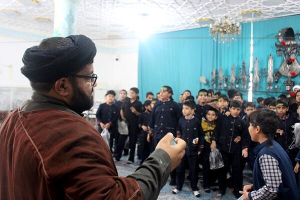 عزاداری دانش‌آموزان قم در آستان مقدس امامزاده سیدعلی(ع)