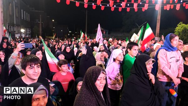 نود و سومین حضور پرشور مردم تویسرکانی در تجمع شبانه