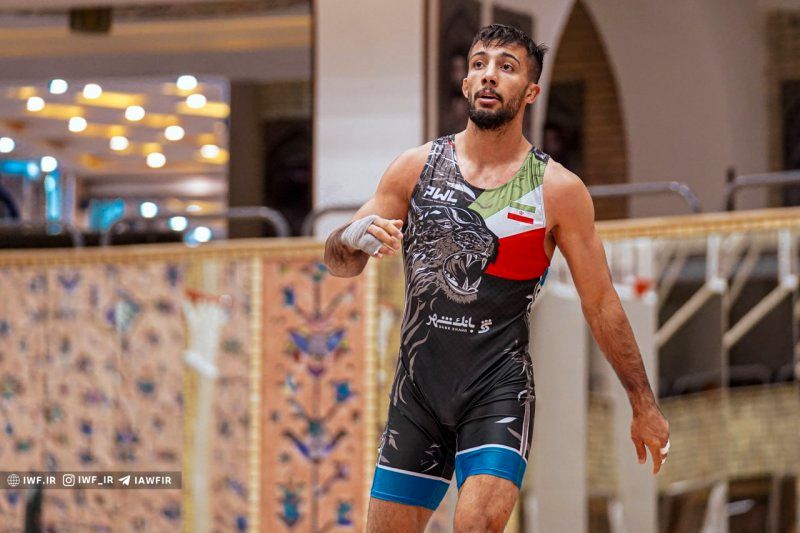 خط قرمر بر نام قهرمان المپیک در جام تختی