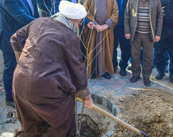 بازدید معاون فرهنگی و اجتماعی و زیارت استانداری استان خراسان رضوی از بامشار شهرستان کاشمر 