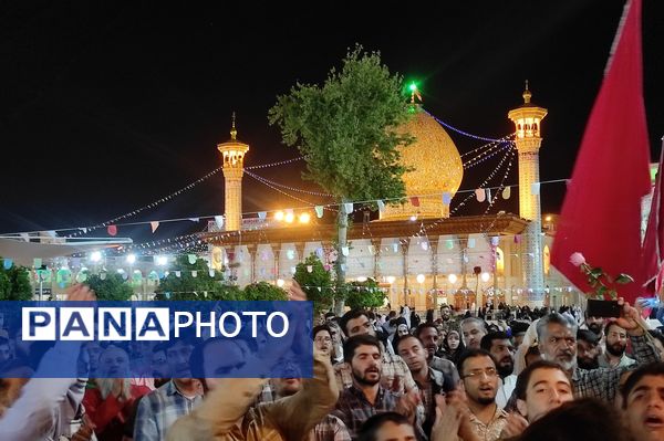 شادپیمایی بزرگداشت حضرت شاهچراغ(ع)