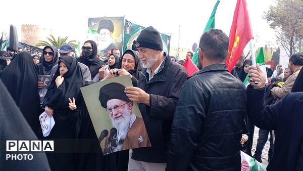 وداع با شهدای مدافع اقتدار وطن در شیراز
