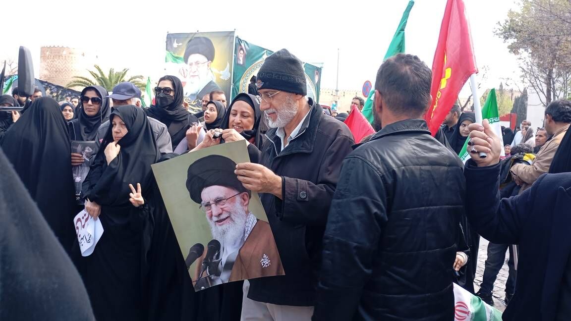 وداع با شهدای مدافع اقتدار وطن در شیراز