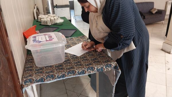 جلسه اولیا مربیان دبیرستان سرافرازان 