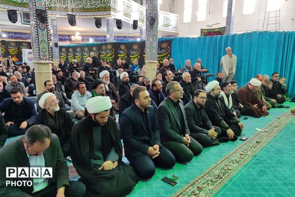 میثاق فیروزکوهی‌ها با راه شهیدان در حریم حسینی، لزوم ایستادگی بر مدار عدالت در مکتب عاشورا