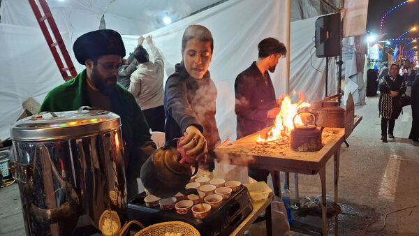 جلوه‌های پذیرایی موکب‌ها از زائران جشن‌های نیمه شعبان