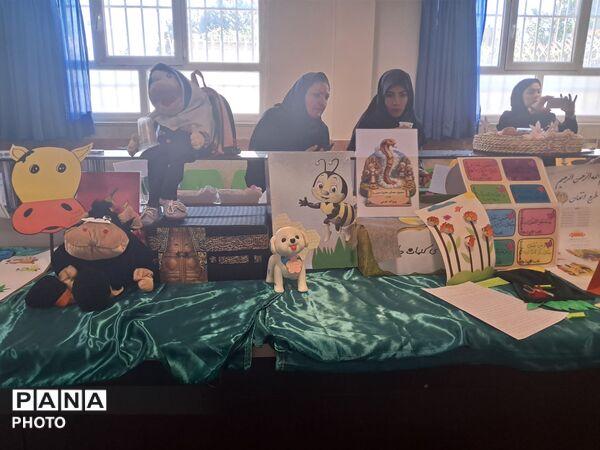 برپایی نمایشگاه دست سازه‌های قرآنی «طرح اتقان» در دبستان ابن سینا  ناحیه 3 کرج 
