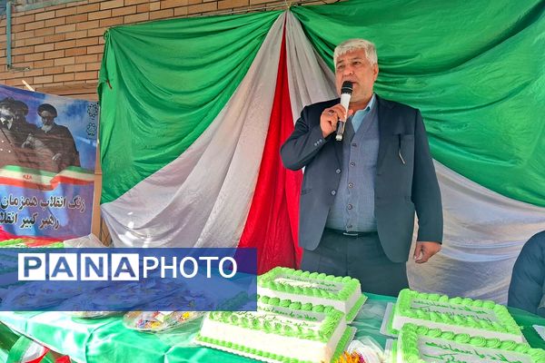 جشن دهه فجر و اعیاد شعبانیه در مدارس ناحیه دو شهرری 