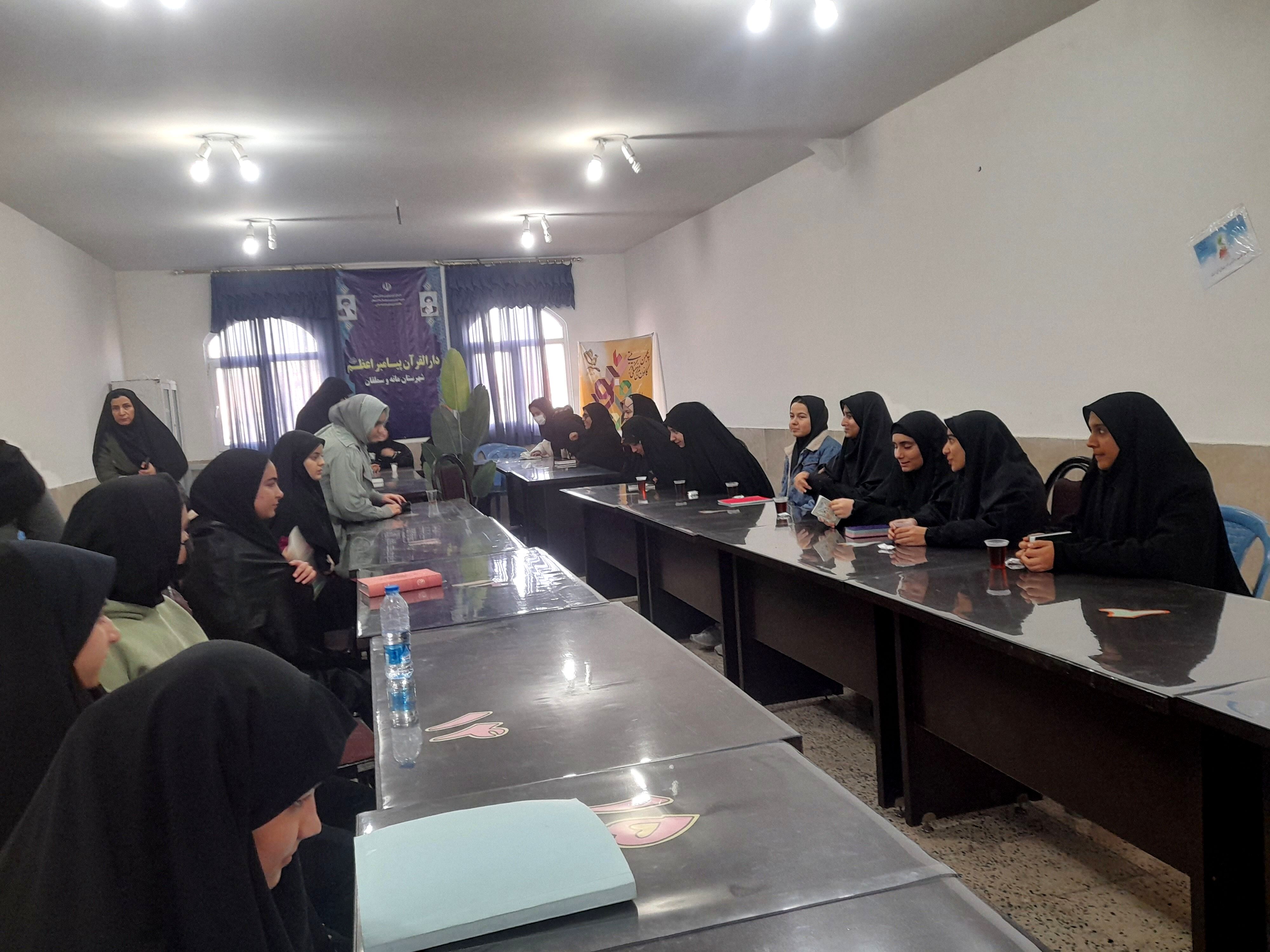 آزمون حفظ قرآن، قرائت و دعاخوانی دختران سملقان
