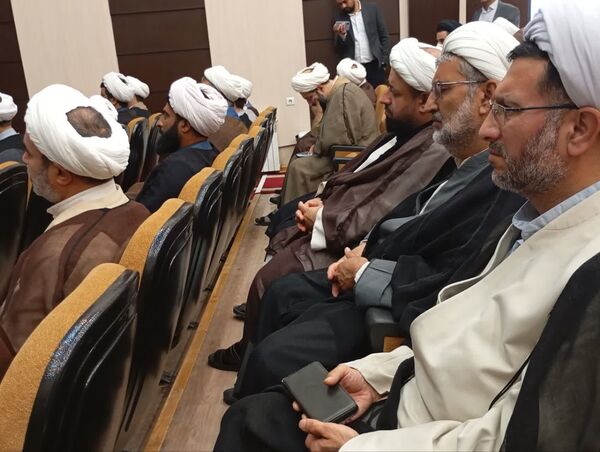 مدرسه مقاومت و میعادگاه وحدت