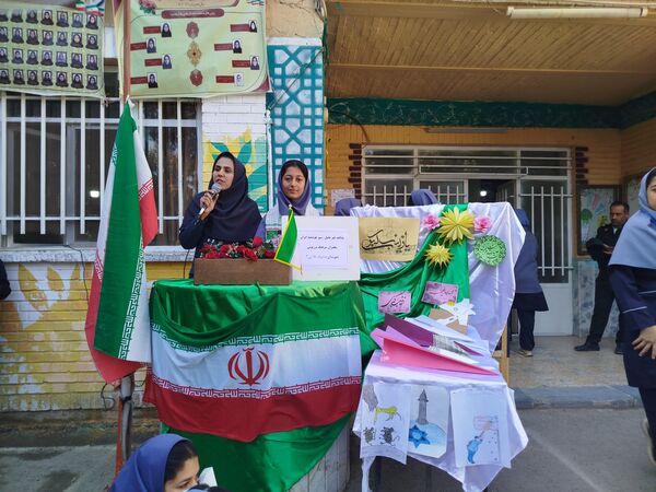 جشن ولادت حضرت زینب در دبیرستان دخترانه دانشور 2 