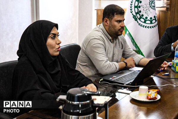 نشست هماهنگی برگزاری جشن عاطفه‌ها با حضور مسئولان و کارشناسان فرهنگی در زنجان