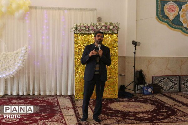 آغاز مسیر بندگی؛ جشن تکلیف دانش‌آموزان دختر فیروزکوهی